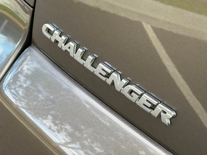 2015 Mitsubishi Challenger