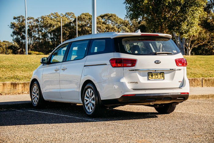 2020 Kia Carnival S