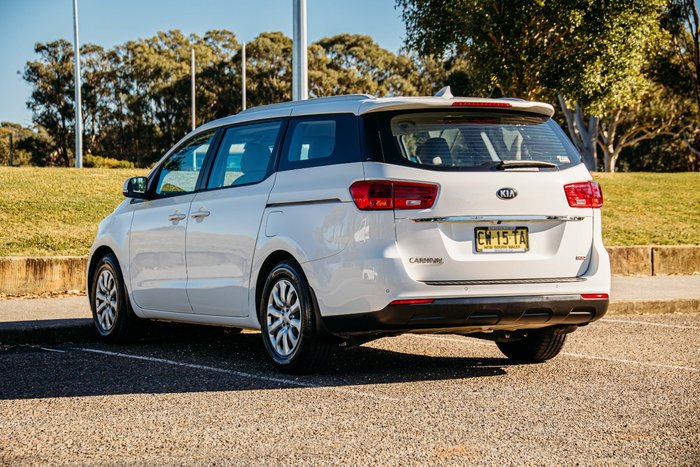 2020 Kia Carnival S