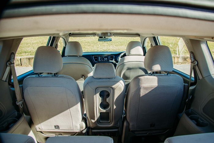 2020 Kia Carnival S