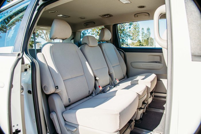 2020 Kia Carnival S