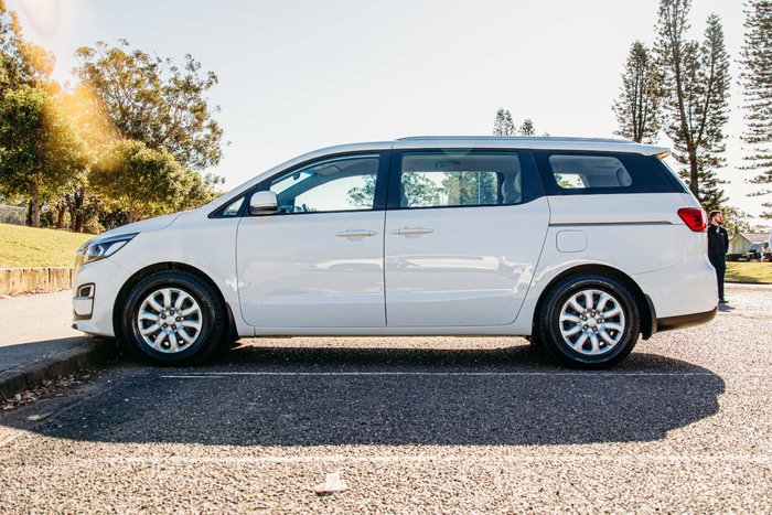 2020 Kia Carnival S
