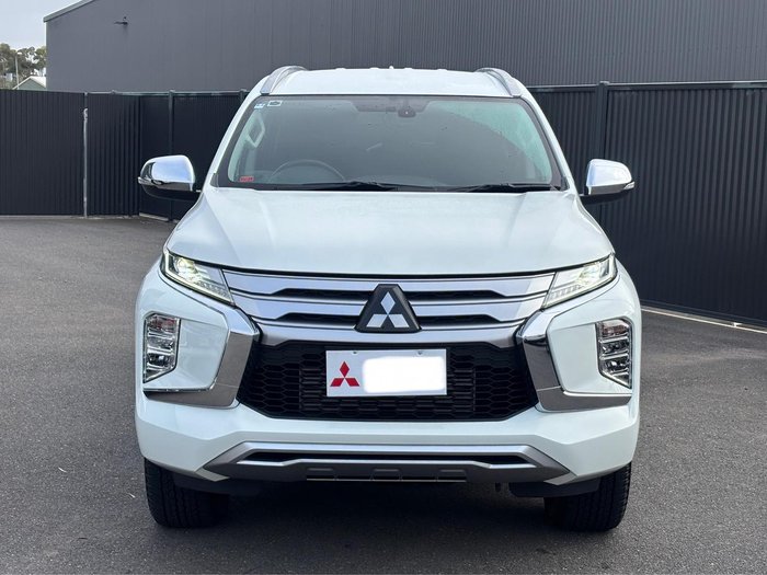 2023 Mitsubishi Pajero Sport GLS