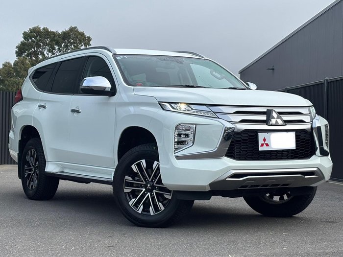 2023 Mitsubishi Pajero Sport GLS