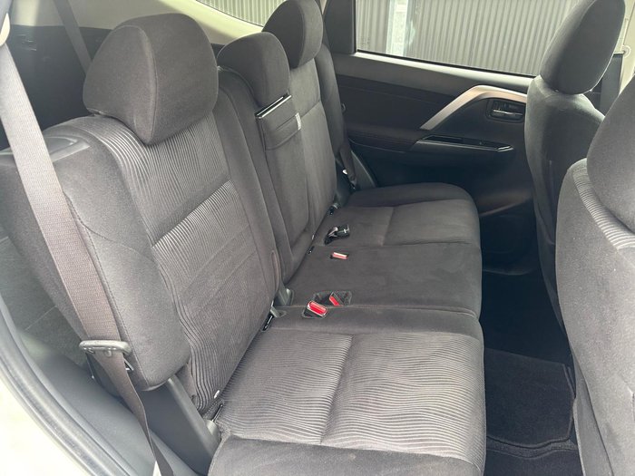 2023 Mitsubishi Pajero Sport GLS