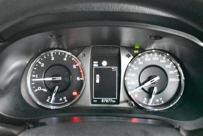 2020 Toyota Hilux SR