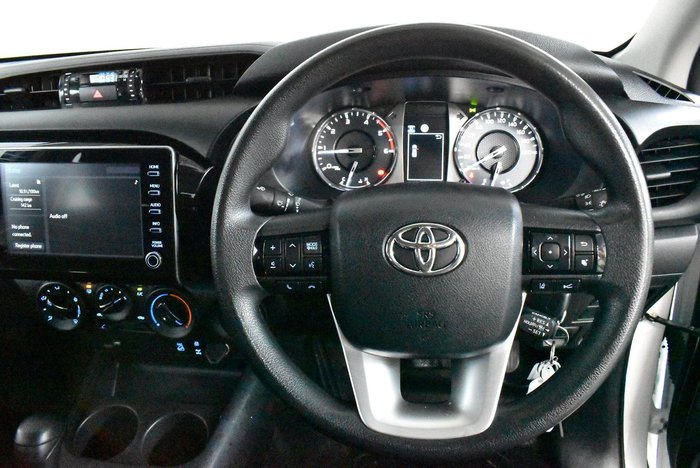 2020 Toyota Hilux SR