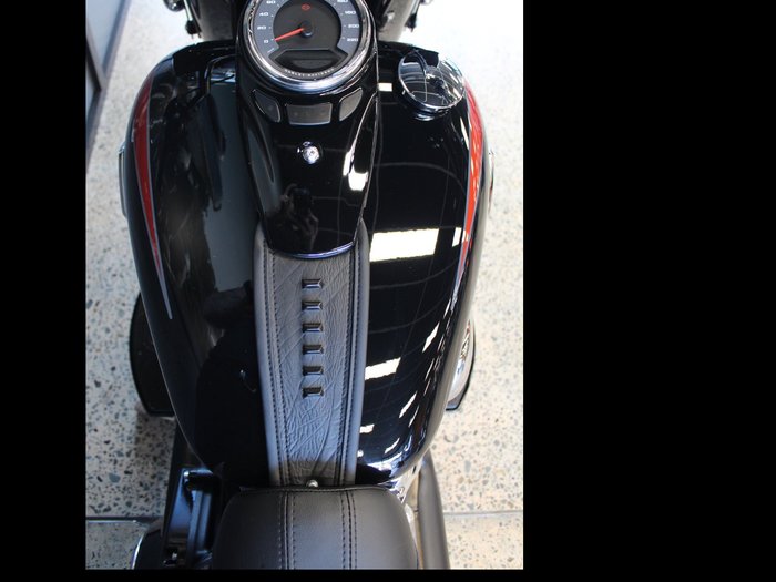 2025 Harley-davidson FLHC HERITAGE CLASSIC (117) WHISKEY FIRE