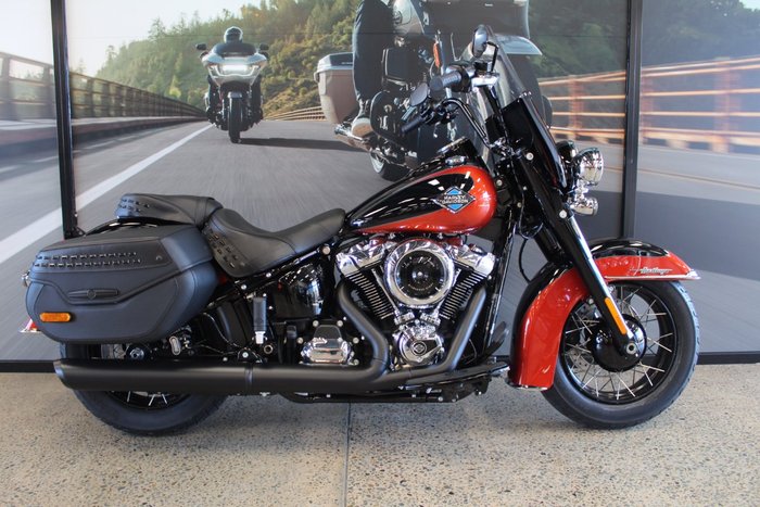 2025 Harley-davidson FLHC HERITAGE CLASSIC (117) WHISKEY FIRE