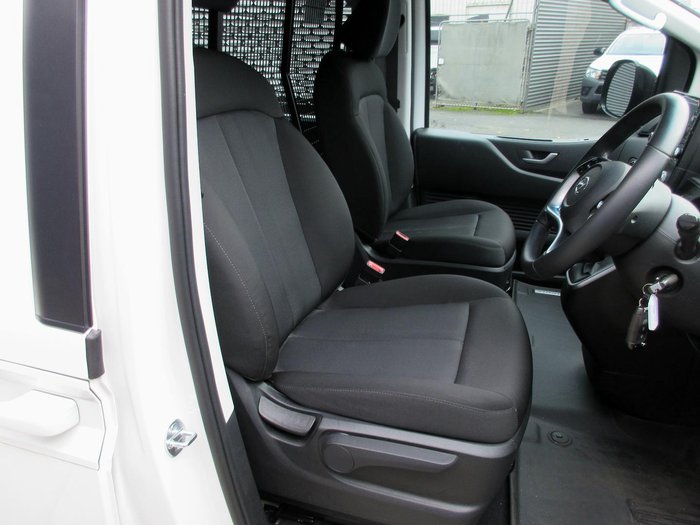 2024 Hyundai STARIA LOAD 