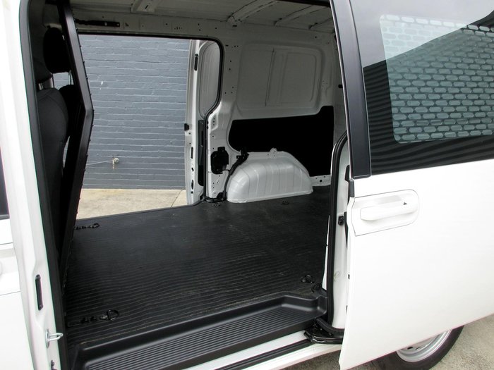 2024 Hyundai STARIA LOAD 