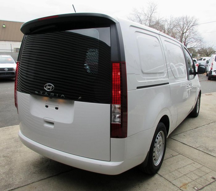 2024 Hyundai STARIA LOAD 