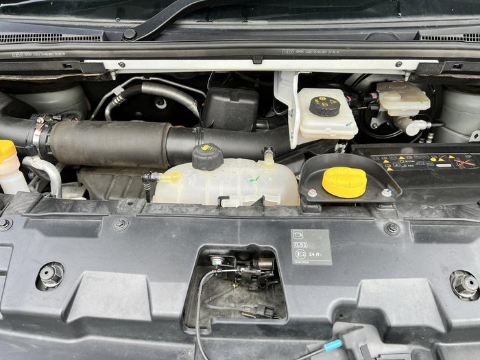 2021 Renault Trafic Premium 125kW