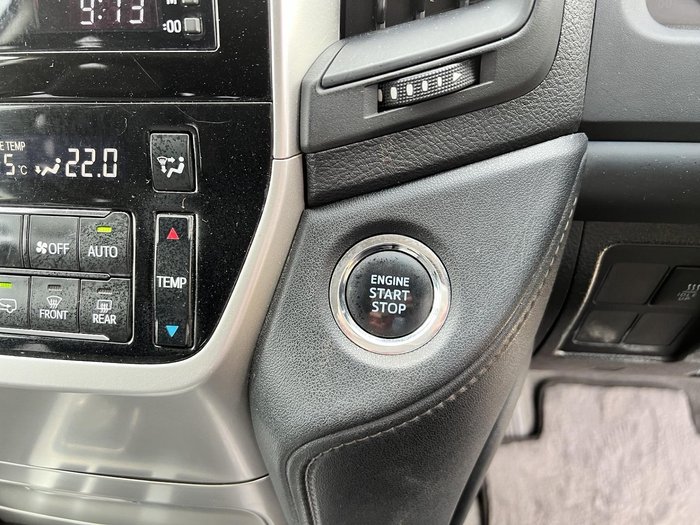 2017 Toyota Landcruiser GXL