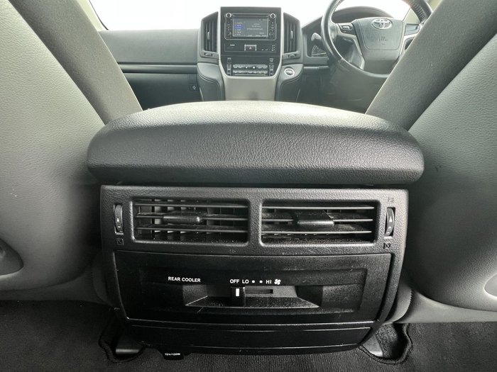 2017 Toyota Landcruiser GXL