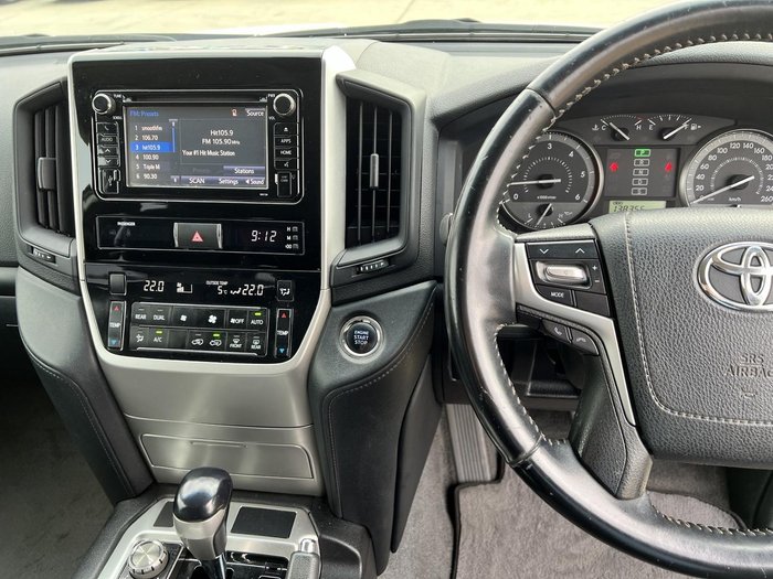2017 Toyota Landcruiser GXL