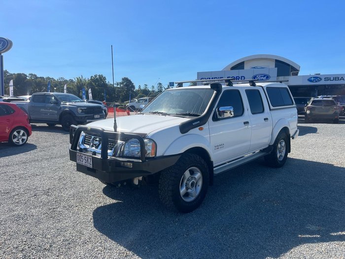 2005 Nissan Navara ST-R