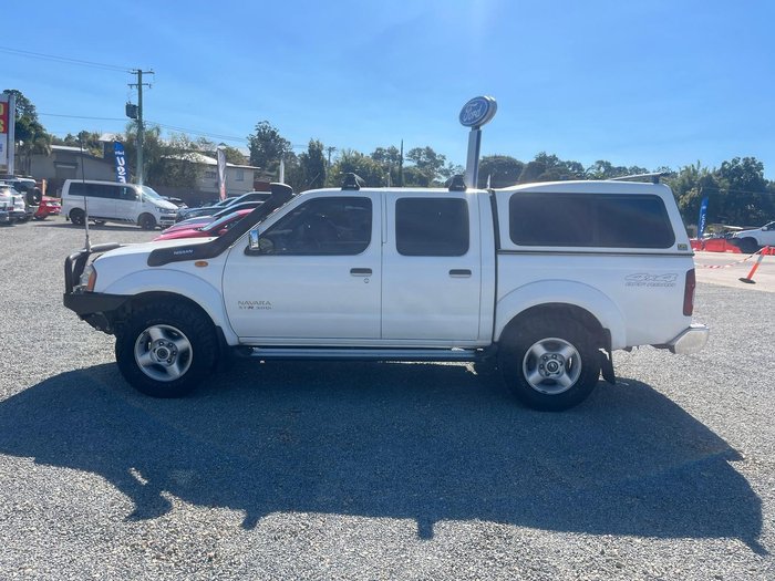2005 Nissan Navara ST-R