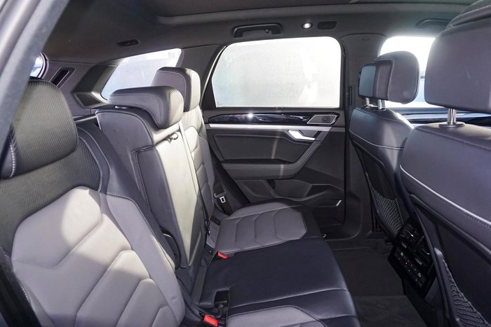 2022 Volkswagen Touareg 210TDI R-Line