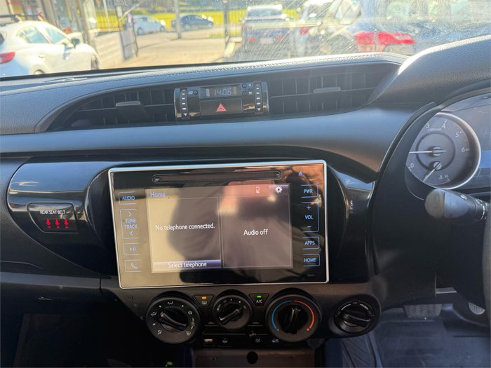 2019 Toyota Hilux SR