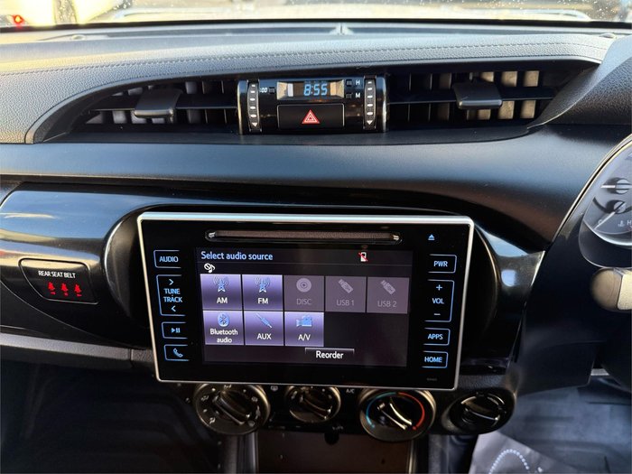 2019 Toyota Hilux SR