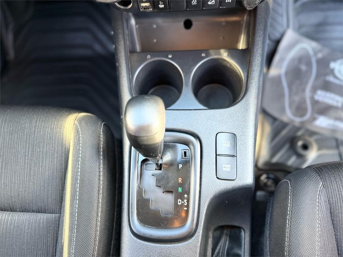 2019 Toyota Hilux SR
