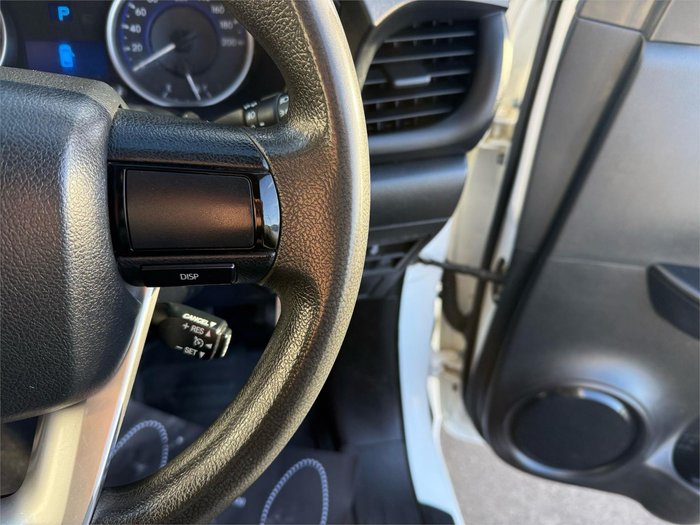 2019 Toyota Hilux SR