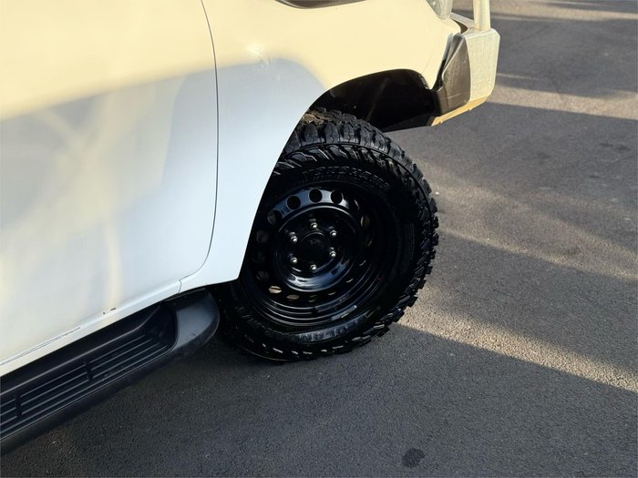 2019 Toyota Hilux SR