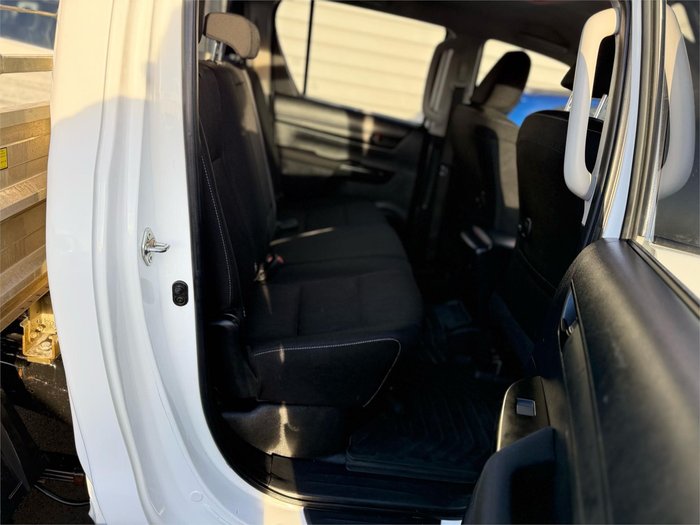 2019 Toyota Hilux SR