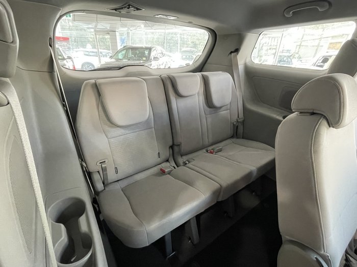2018 Kia Carnival S