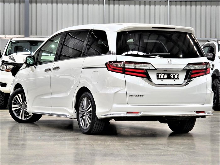 2018 Honda Odyssey VTi-L 5th Gen MY18 Platinum White