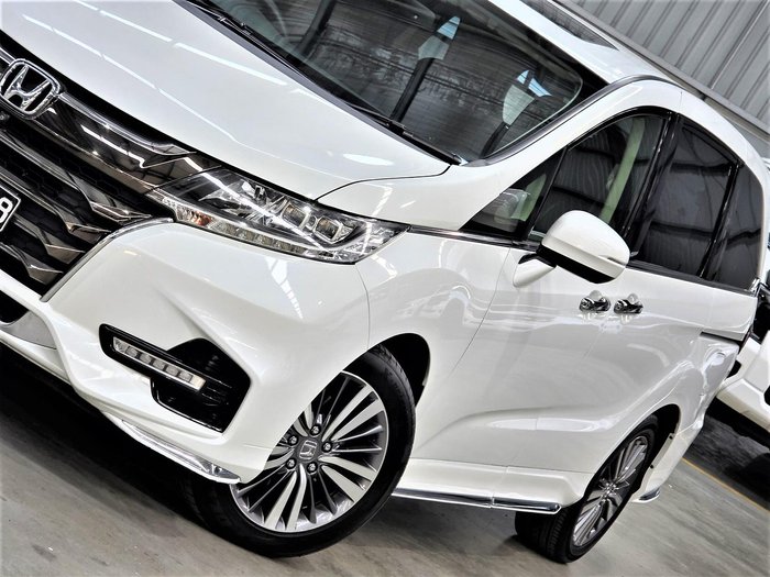 2018 Honda Odyssey VTi-L 5th Gen MY18 Platinum White