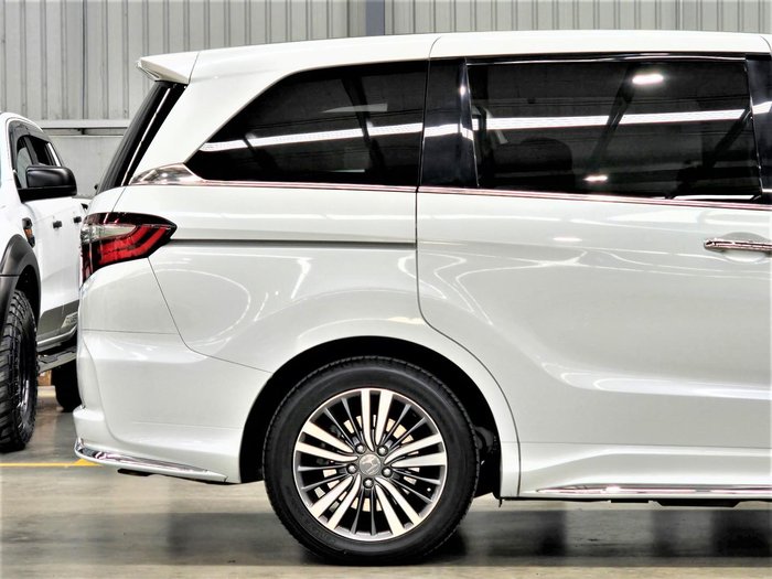 2018 Honda Odyssey VTi-L 5th Gen MY18 Platinum White