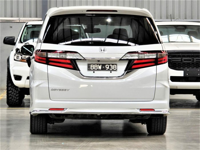 2018 Honda Odyssey VTi-L 5th Gen MY18 Platinum White