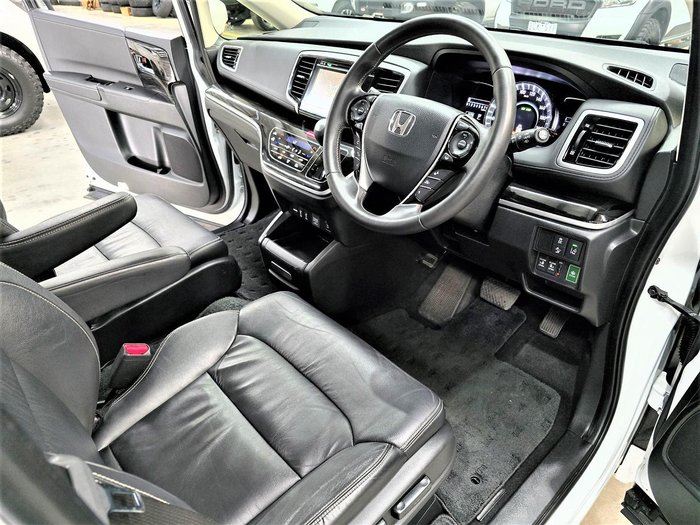 2018 Honda Odyssey VTi-L 5th Gen MY18 Platinum White