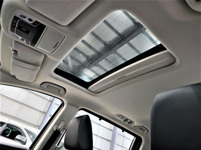 2018 Honda Odyssey VTi-L 5th Gen MY18 Platinum White