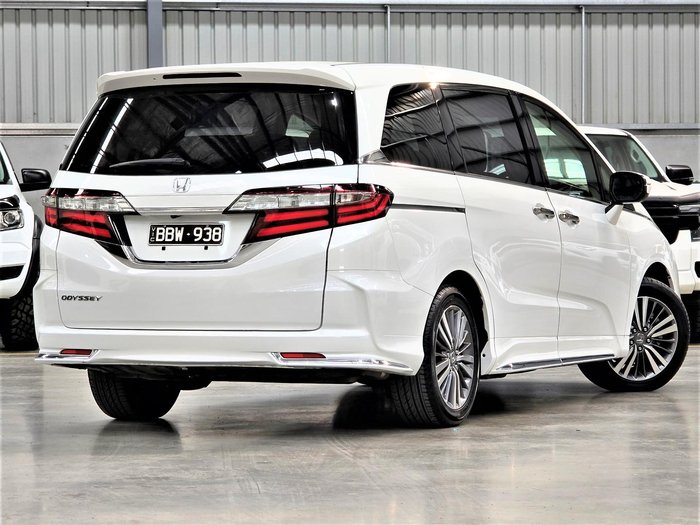 2018 Honda Odyssey VTi-L 5th Gen MY18 Platinum White