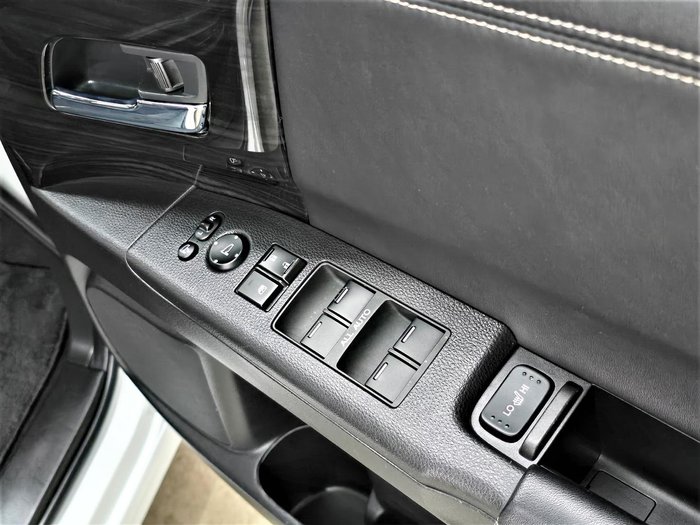 2018 Honda Odyssey VTi-L 5th Gen MY18 Platinum White