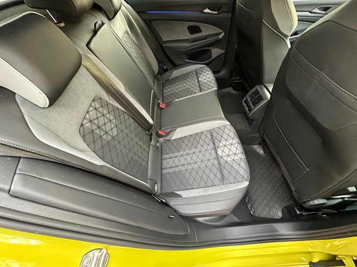 2022 Volkswagen Golf 110TSI R-Line