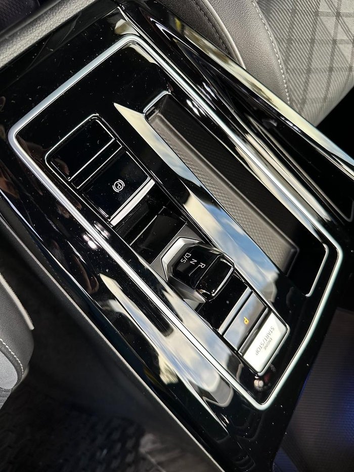 2022 Volkswagen Golf 110TSI R-Line