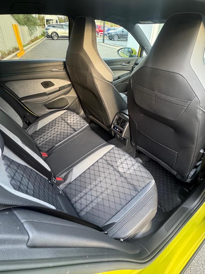2022 Volkswagen Golf 110TSI R-Line