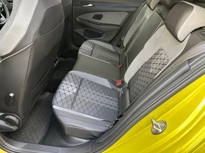 2022 Volkswagen Golf 110TSI R-Line