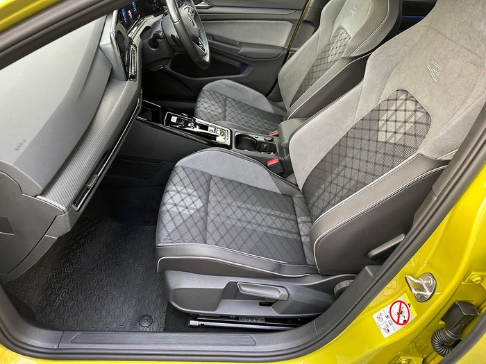 2022 Volkswagen Golf 110TSI R-Line