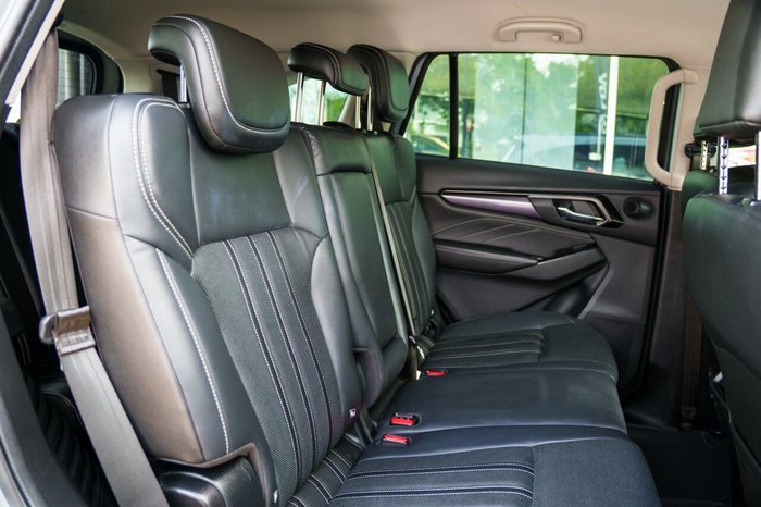 2023 Isuzu MU-X LS-T