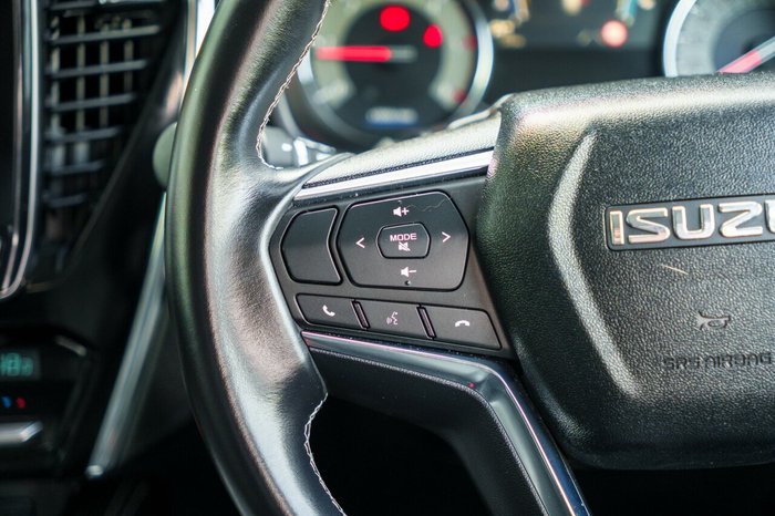 2023 Isuzu MU-X LS-T