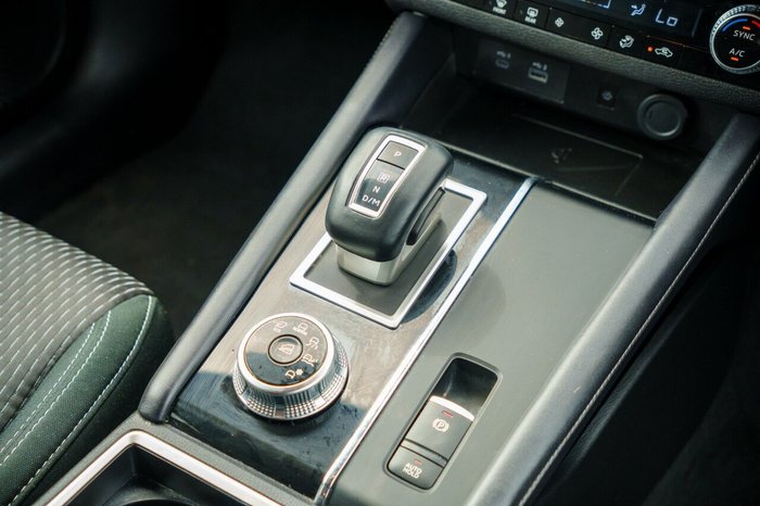 2023 Mitsubishi Outlander LS