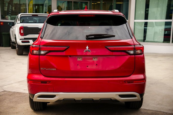 2023 Mitsubishi Outlander LS