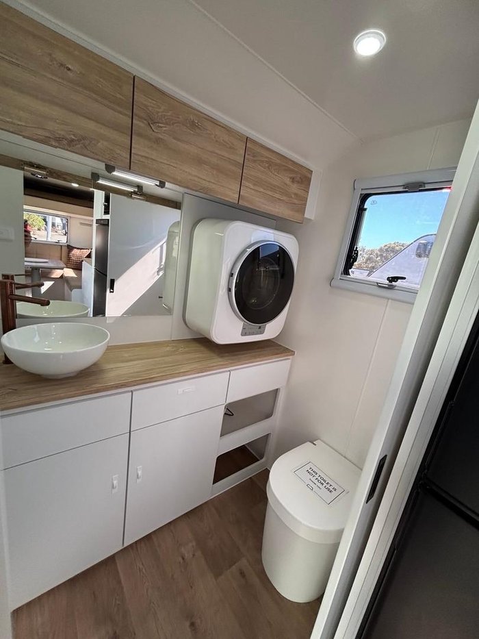 2024 Royal Flair Aussiemate