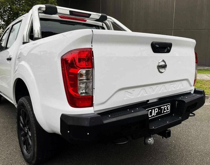 2022 Nissan Navara SL