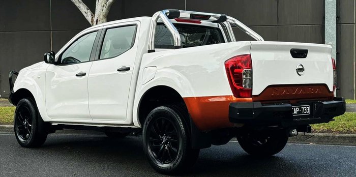 2022 Nissan Navara SL